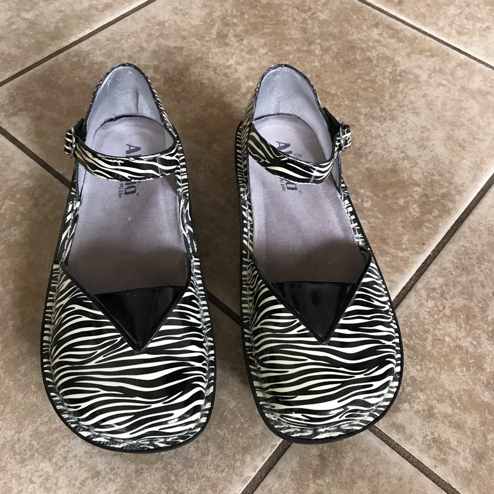 Algeria women’s shoes size 39/9